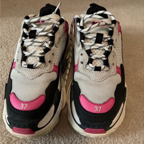 Women’s Balenciaga Triple S Sneaker Size 7 - Picture 2 of 3